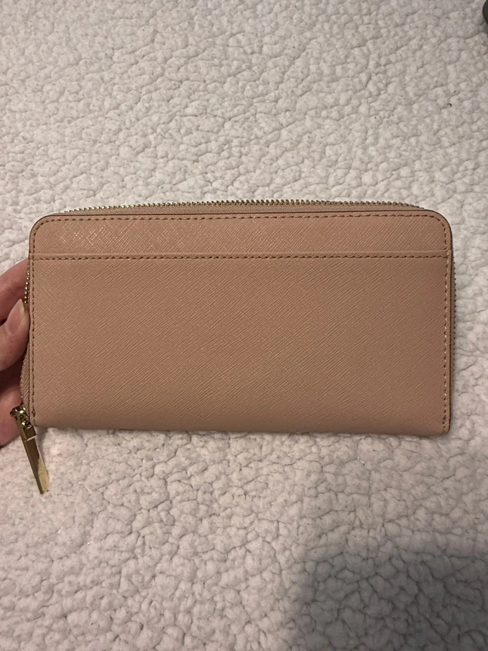 Kate Spade Blush Leather Zip Wallet